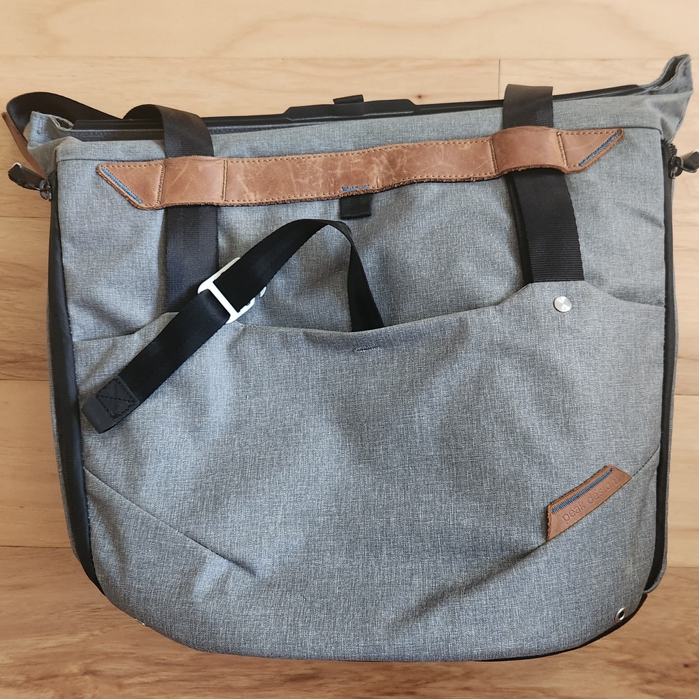 Peak Design Gray and Brown Men's Bag
